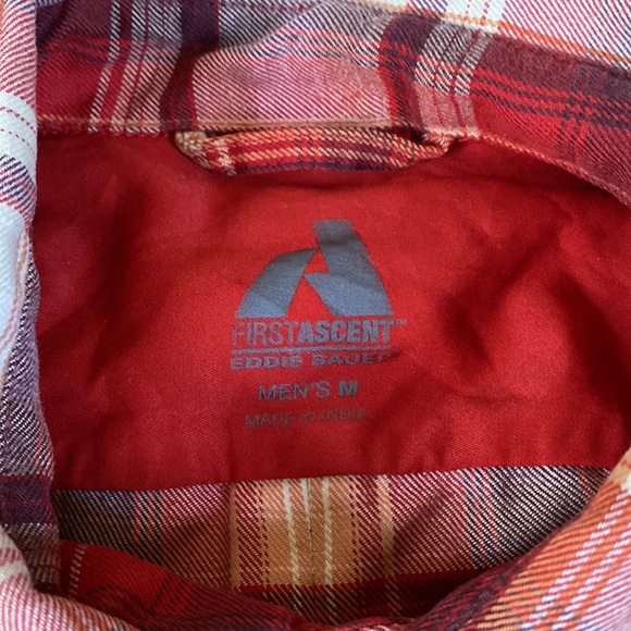 Eddie Bauer long sleeve button up - Picture 3 of 3
